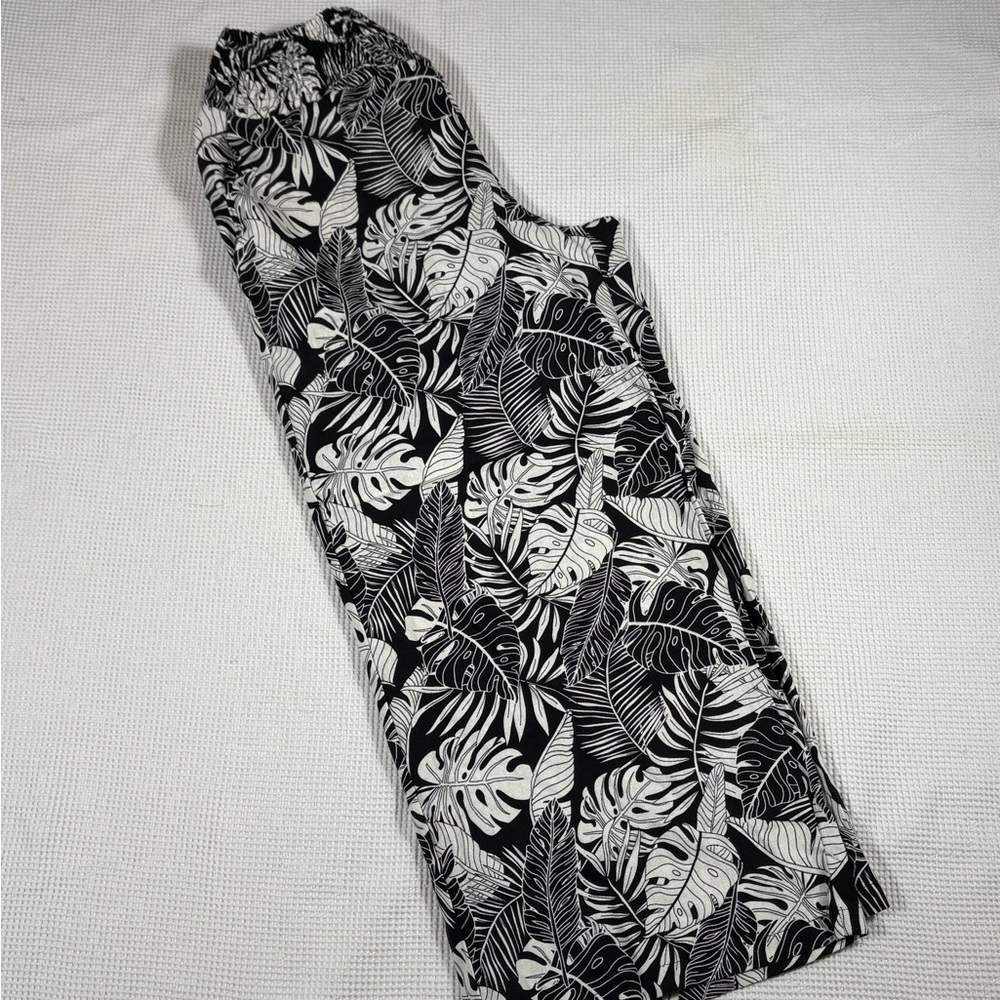 Tahari Black and White linen blend Leaf Print wide leg Pants